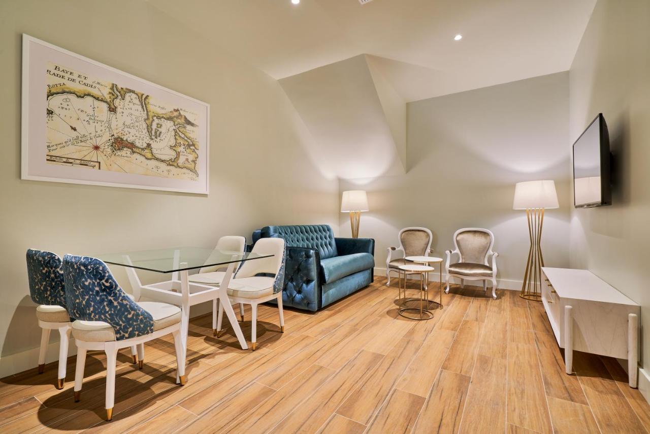 Tandem Palacio Veedor De Galeras Suites Cadiz Luaran gambar