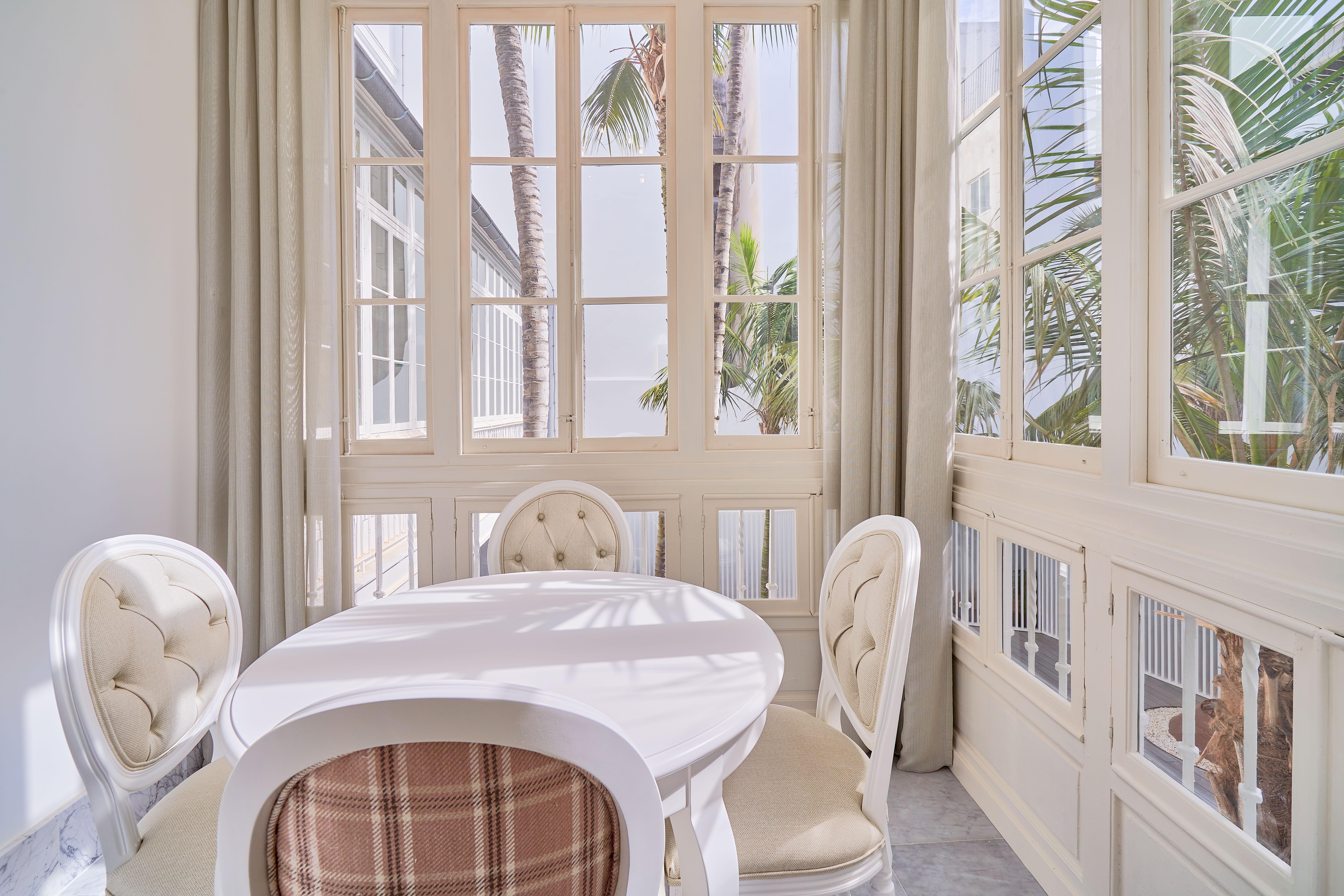 Tandem Palacio Veedor De Galeras Suites Cadiz Luaran gambar
